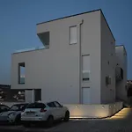 24 C *