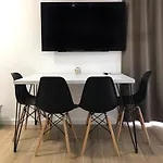24 C Apartment *
